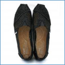 【WOMEN'S】TOMS shoes（トムス シューズ）「CLASSICS」 ブラッククロッシェ